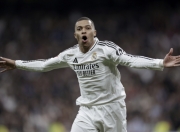  姆巴佩迎来十五赛季出色发挥，尤文图斯观众热烈欢呼！再创辉煌时刻